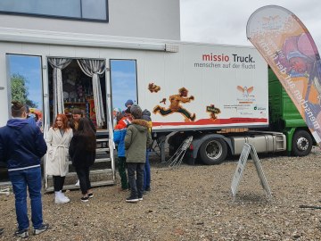 Der Truck auf dem Schulgelände., © Schule Grassau