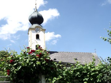 Grassauer Kirche im Ortszentrum, © Tourist-Information Grassau