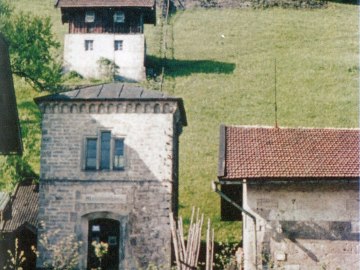 Von unten nach oben sind Maschinenhaus, Aufschlagwasserhaus und Hochreserve zu erkennen., © Museum Salz und Moor