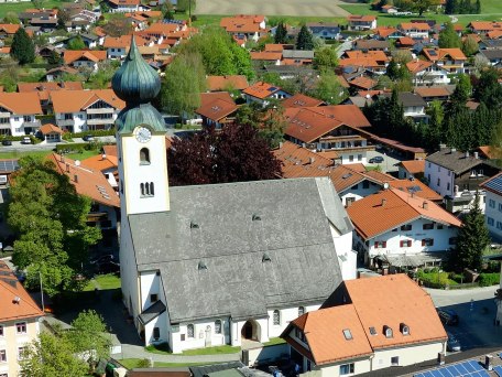 Kirche Grassau, © Hans Vodermeier, Publicdesign Fotografie &amp; Design