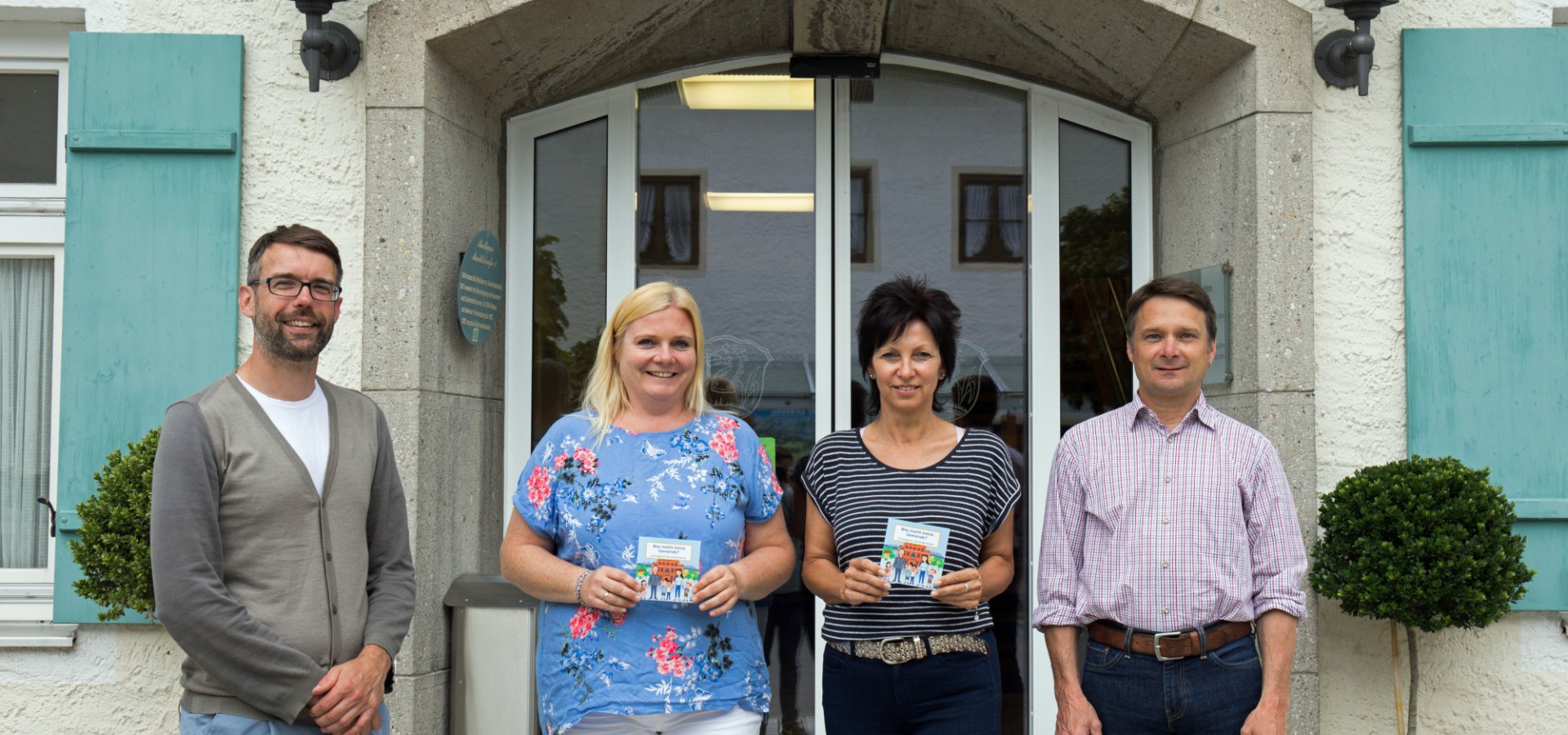 1. Bürgermeister Stefan Kattari, Renate Götze, Margarete Kastner und Peter Enzmann (von links), © Markt Grassau