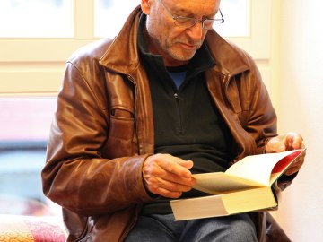 Leser in der Gemeindebücherei Grassau