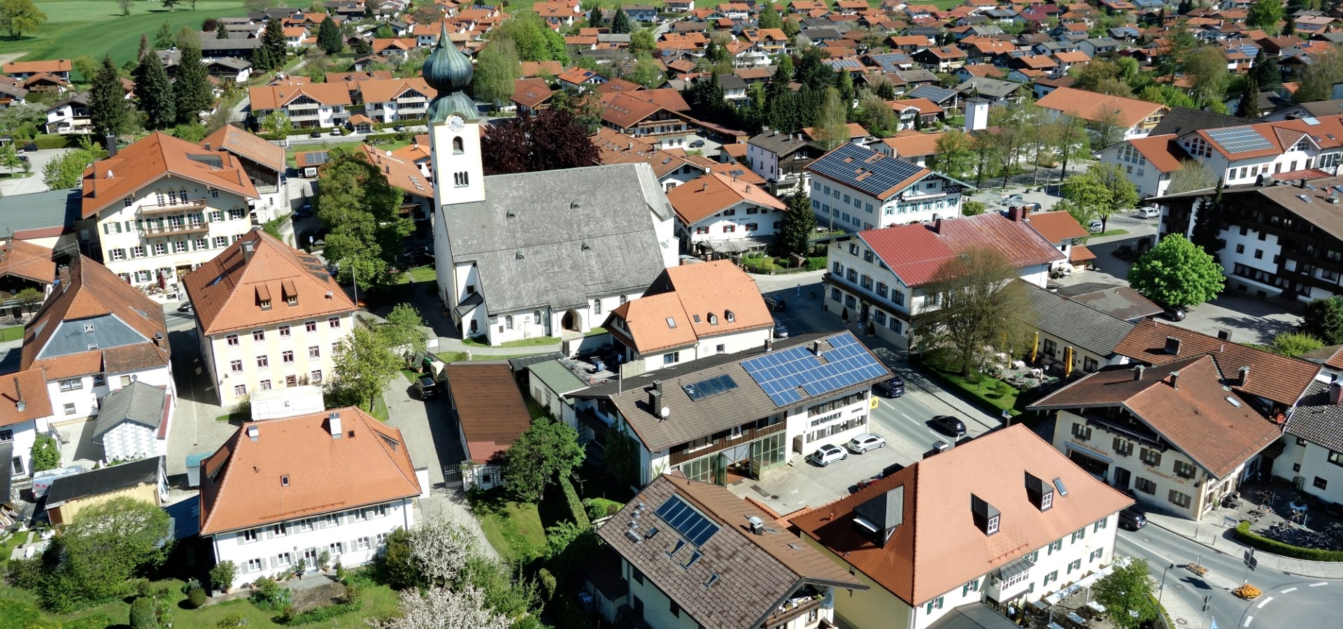 Luftbild des Grassauer Ortskerns, © Vodermeier