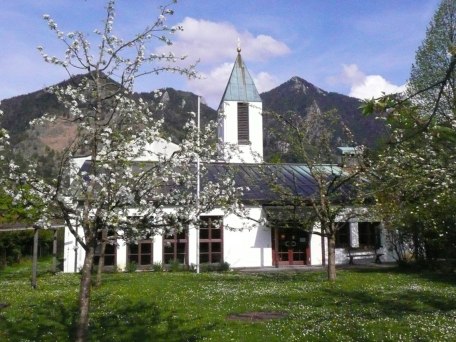 Kirche Marquartstein, © Evangelisch-lutherische Kirchengemeinde Grassau, Unterwössen, Schleching, Staudach-Egerndach, Marquartstein