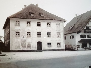 Alter Pfarrhof vor 1962, © Tourist-Information Grassau